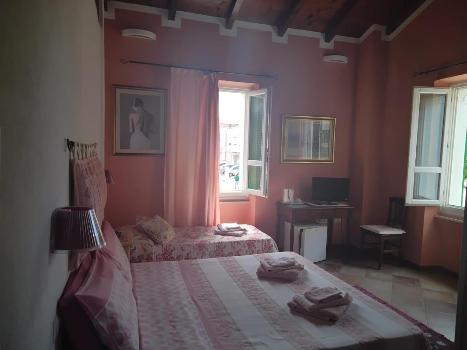 B&B Guest House Il Porto Vecchio Stintino Exterior foto
